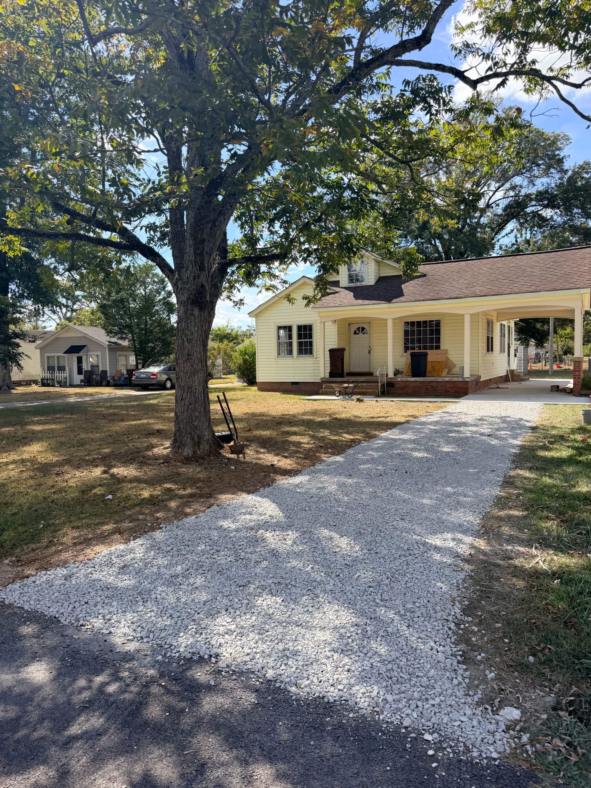 Gallery photos for Fresh Gravel Driveway That Actually Gets the Job Done: Image #1