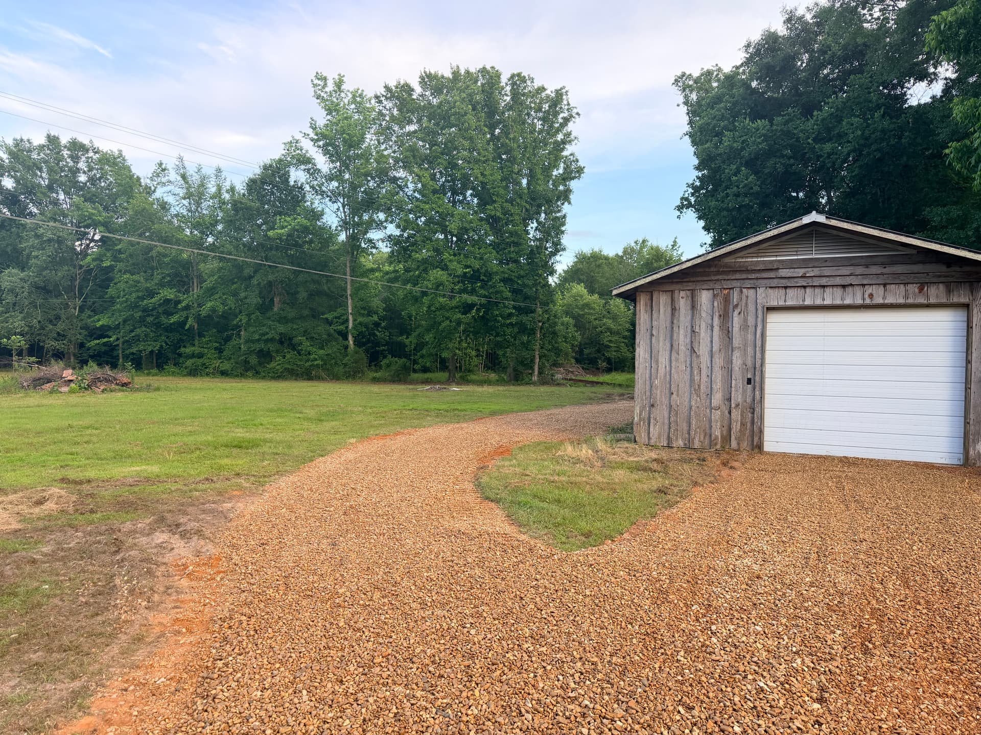 Gallery photos for Gravel Driveway Install That Actually Holds Up: Image #3